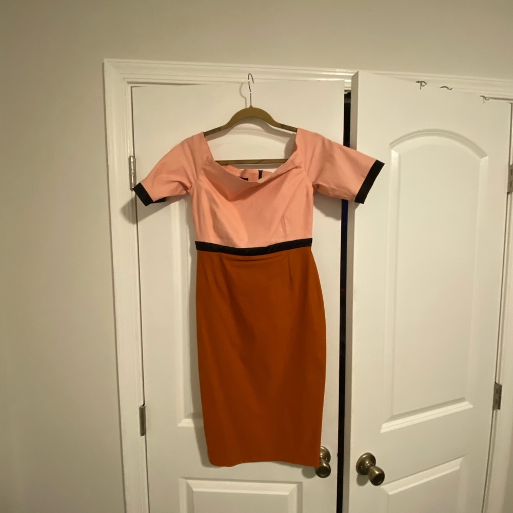 Off-shoulder color block dress